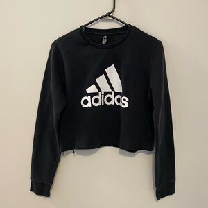 Cropped Adidas Crewneck